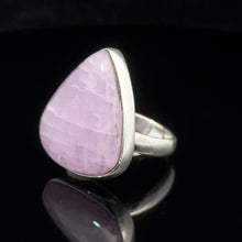 Загрузить изображение в средство просмотра галереи, Кольцо Кунци 19 размер: серебро 925