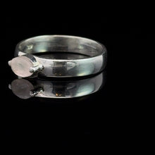 Load image into Gallery viewer, Ring Quartz pink 17 size: silver 925