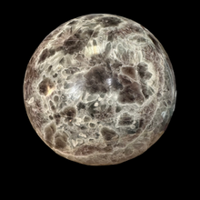 Load image into Gallery viewer, Ball Amethyst flower 16 cm 1300 kg