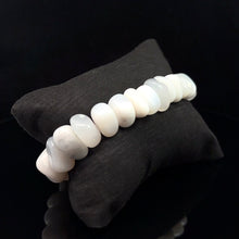 Load image into Gallery viewer, Kahalong bracelet 15mm 28 beads