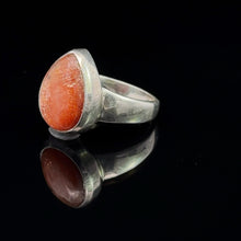 Load image into Gallery viewer, Ring Sunstone size 15: silver 925