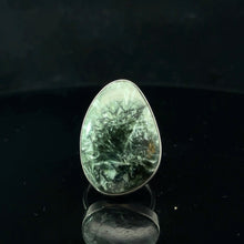 Load image into Gallery viewer, Seraphinite ring, 8 g, stone 20 x 30 mm, size 20.5; 925 sterling silver