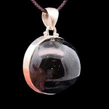 Load image into Gallery viewer, Pendant Diopside 2.5cm: silver 925