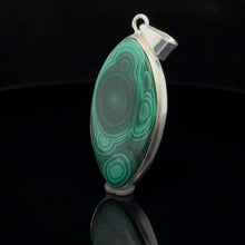 Load image into Gallery viewer, Pendant Malachite 4cm*2cm: silver 925