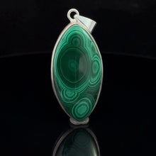 Load image into Gallery viewer, Pendant Malachite 4cm*2cm: silver 925