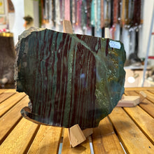 Lejupielādēt attēlu galerijas skatītājā, Jašmas plāksne, pulēta 2 kg; 18x15x4 cm