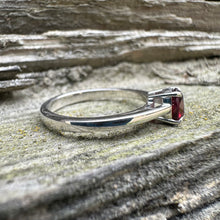 Load image into Gallery viewer, Garnet Ring Gold 585 Size 16.5 0.5 ct