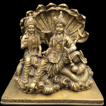 Load image into Gallery viewer, Vishnu and Lakshmi. Bronze. Nepal 15x23 x22cm 6000g