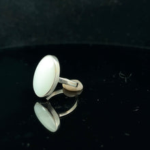 Загрузить изображение в средство просмотра галереи, Кольцо Кахолонг 15,5 размер, 3,34 гр ,камень 10 на 20 мм ;серебро 925