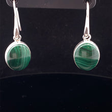 Lejupielādēt attēlu galerijas skatītājā, Auskari malahīts: sudrabs 925