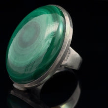 Lejupielādēt attēlu galerijas skatītājā, Gredzens malahīts; 17,5 izmērs; sudrabs 925
