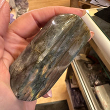 Load image into Gallery viewer, Labrador 208 gr; 9 x 3 x 4 cm