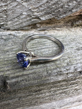 Load image into Gallery viewer, Tanzanite Ring 0.83ct in 585 Gold