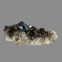 Lejupielādēt attēlu galerijas skatītājā, Moriona kristāls; Brazīlija; 215 gr; 10 x 3 cm