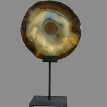Загрузить изображение в средство просмотра галереи, Агат срез; на штативе; Бразилия; размер среза 24 на 23 см