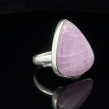 Загрузить изображение в средство просмотра галереи, Кольцо Кунци 19 размер: серебро 925