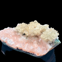 Загрузить изображение в средство просмотра галереи, Друза апофеллит 220 гр 9 на 2 на 11 см