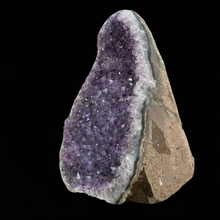 Load image into Gallery viewer, Amethyst Druse 18×12.5×10 cm 2600 g