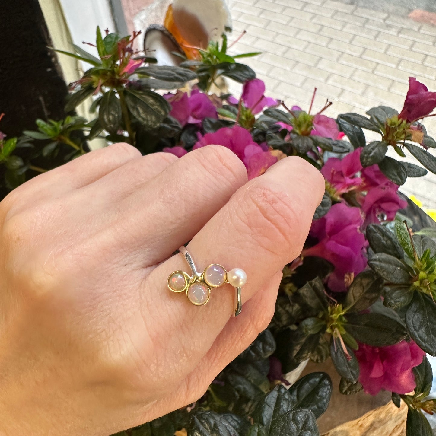 Opal ring with pearls, 925 sterling silver, size 16.5, 3g