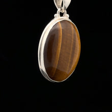 Load image into Gallery viewer, Tiger's eye pendant 3.5 cm: silver 925
