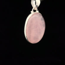 Load image into Gallery viewer, Pendant Quartz pink 3cm: silver 925