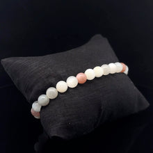 Load image into Gallery viewer, Bracelet Moonstone 6mm 29 beads
