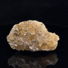 Lejupielādēt attēlu galerijas skatītājā, Fluorīta dzeltens, Francija 6 x 3 cm, 69 grami