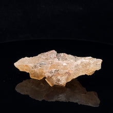 Lejupielādēt attēlu galerijas skatītājā, Fluorīts 6 cm x 3 cm, 32 grami; Francija