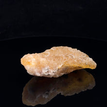 Lejupielādēt attēlu galerijas skatītājā, Fluorīts 5 cm x 4 cm, 45 grami; Francija