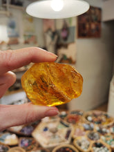 Lejupielādēt attēlu galerijas skatītājā, Dzintars 32 gr. 5,5 cm