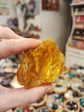 Lejupielādēt attēlu galerijas skatītājā, Dzintars 39 gr. 6 cm