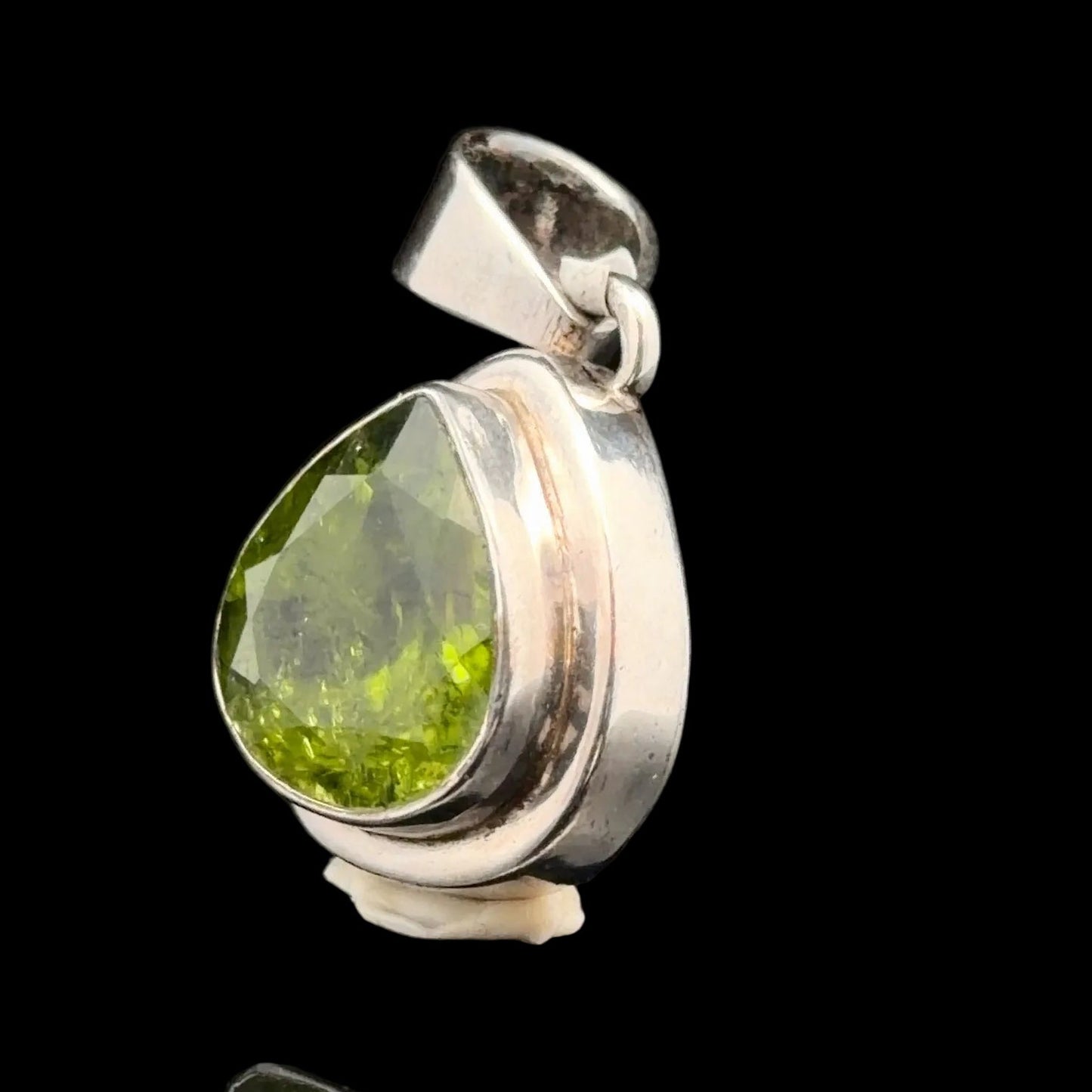 Chrysolite (Peridot) Pendant 3 cm 12×15 mm Silver 925