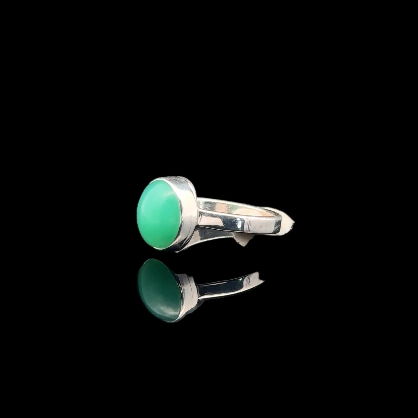 Chrysoprase Ring 8×9 mm Size 14.5 3 g Silver 925