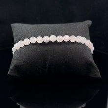Load image into Gallery viewer, Bracelet Quartz pink 6mm 32 beads
