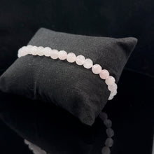Load image into Gallery viewer, Bracelet Quartz pink 6mm 32 beads