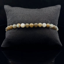 Lejupielādēt attēlu galerijas skatītājā, Labradorīta rokassprādze 5mm, 33 krelles