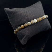 Lejupielādēt attēlu galerijas skatītājā, Labradorīta rokassprādze 5mm, 33 krelles