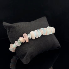 Lejupielādēt attēlu galerijas skatītājā, Berila rokassprādze - Morganīts un akvamarīns, 8mm, 45 krelles