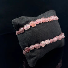 Lejupielādēt attēlu galerijas skatītājā, Aproce Quartz Strawberry brīvā formā