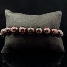 Load image into Gallery viewer, Bracelet Garnet pyrope 8mm 21 beads