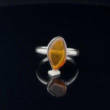 Lejupielādēt attēlu galerijas skatītājā, Gredzens Dzintars, 14.izm., sudrabs 925