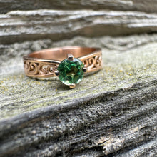 Lejupielādēt attēlu galerijas skatītājā, Gredzens Granāts 0,25 karātu zeltā 585