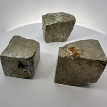 Lejupielādēt attēlu galerijas skatītājā, Pirīts, 4 x 3 cm