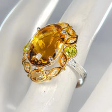 Lejupielādēt attēlu galerijas skatītājā, Citrine & Peridot Ring 13 ct 18×13 mm Size 17.5 Silver 925