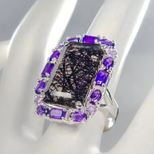 Lejupielādēt attēlu galerijas skatītājā, Kvarca gredzens ar melnu turmalīnu 27 karāti, 22x13 mm, 12,7 g, ametisti, 18. izmērs; 925. proves sudrabs