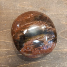 Загрузить изображение в средство просмотра галереи, Окаменелое дерево 130гр 5см