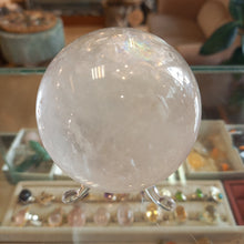 Load image into Gallery viewer, Ball Quartz 65 mm