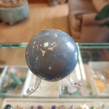 Загрузить изображение в средство просмотра галереи, Шар Ангелит 45 мм