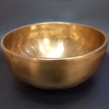 Load image into Gallery viewer, Singing bowls 700g 15cm
