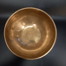 Load image into Gallery viewer, Singing bowls 700g 15cm